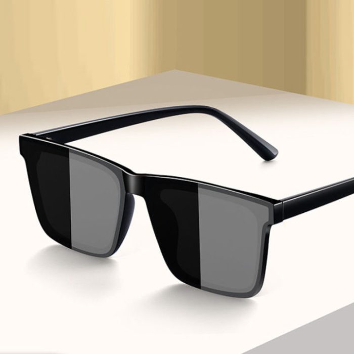 Stylist Men's Sunglass (Copy) - Image 1